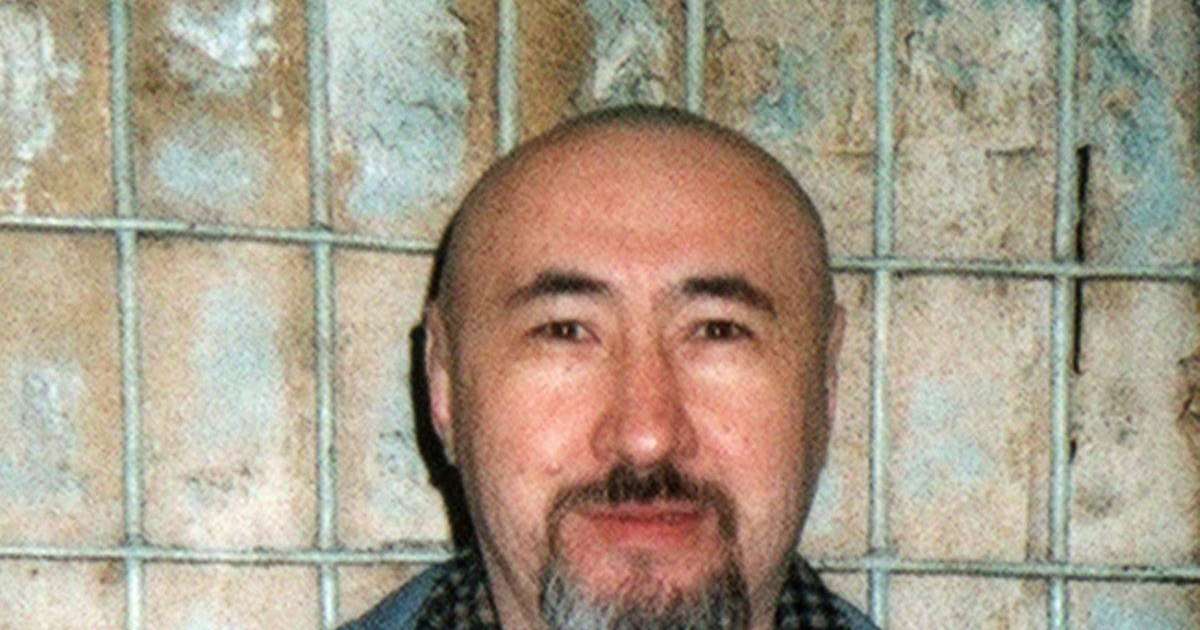 Құқық қорғаушы Арон Атабекке хаттар жетпей жатқанын айтады