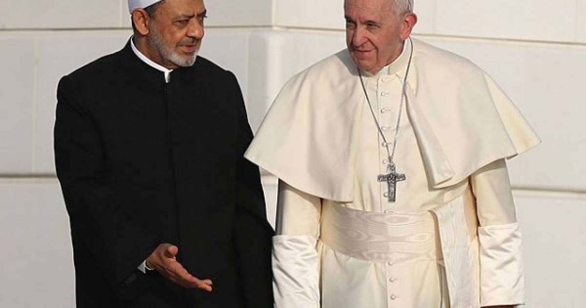 «Әл-Азхар» шейхі «христиандарды қабылдауға» шақырды