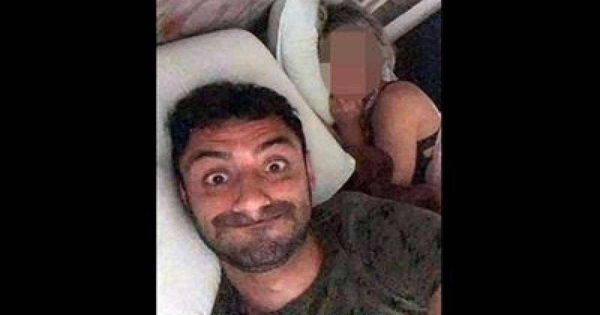 Футболшы біреудің әйелімен селфи жасағаны үшін мерт болды