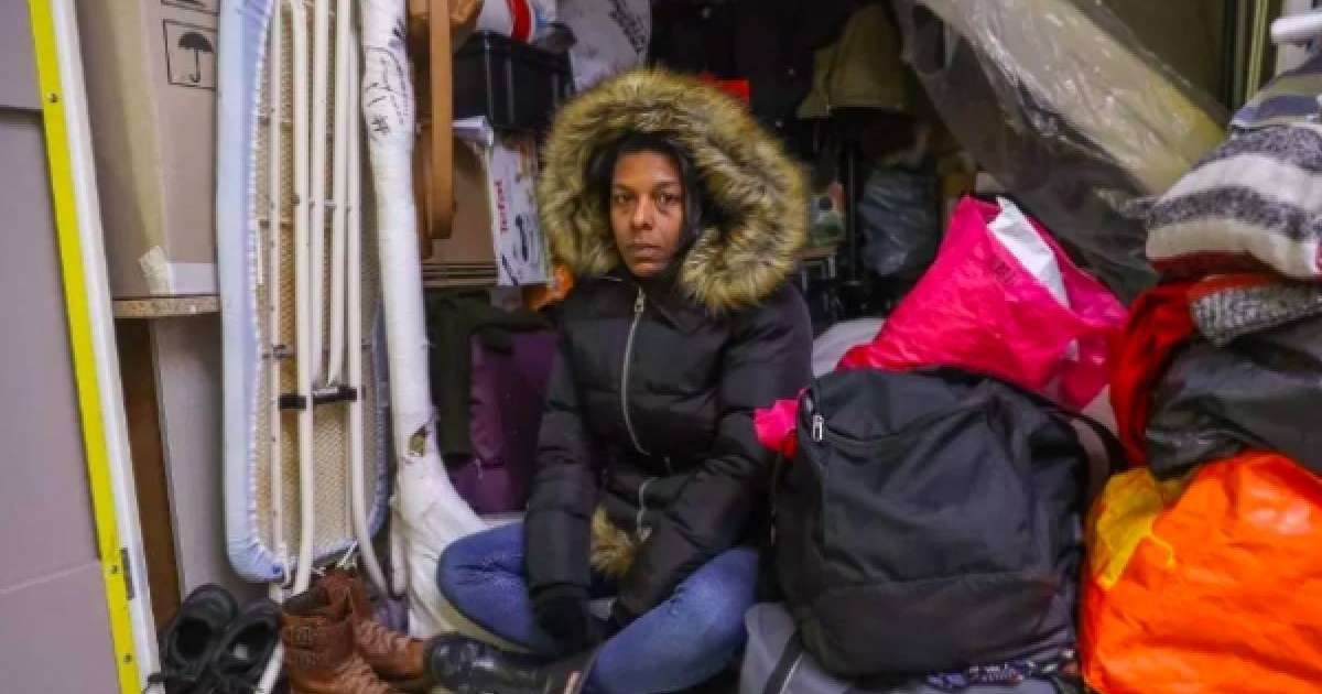 Талантты футболшының анасы далада қайыр тілеп жүр