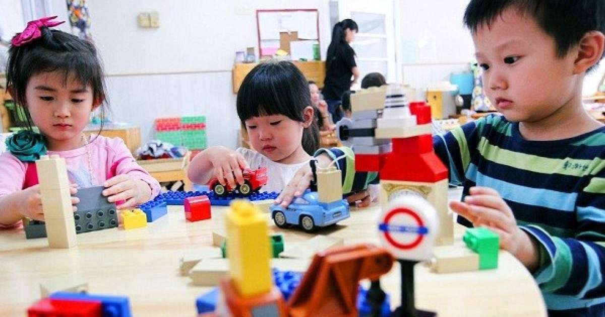 Балабақшадағы қанды қырғын: әйел 14 бүлдіршінді пышақтап тастады