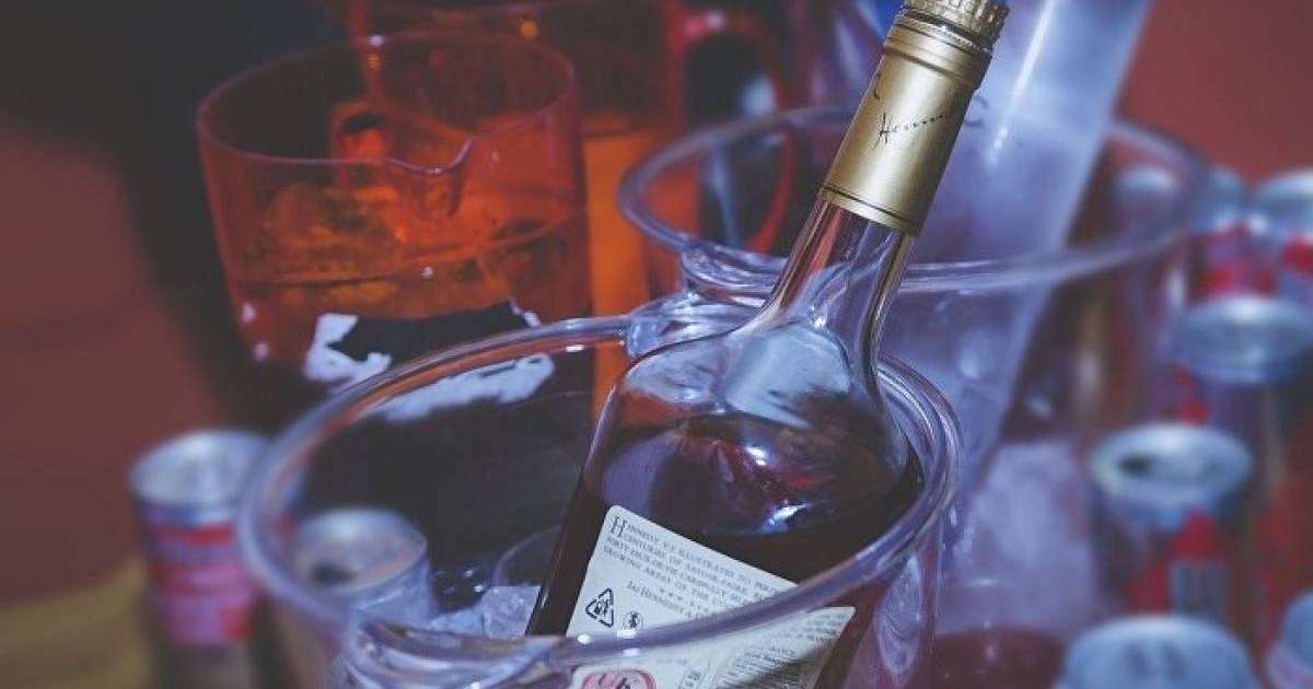 Ішімдік сатуға шек қою ұсынылды