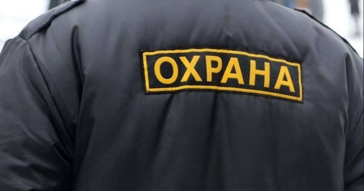 Алматыда екі азамат қонақүй күзетшісін соққыға жыққан (видео)