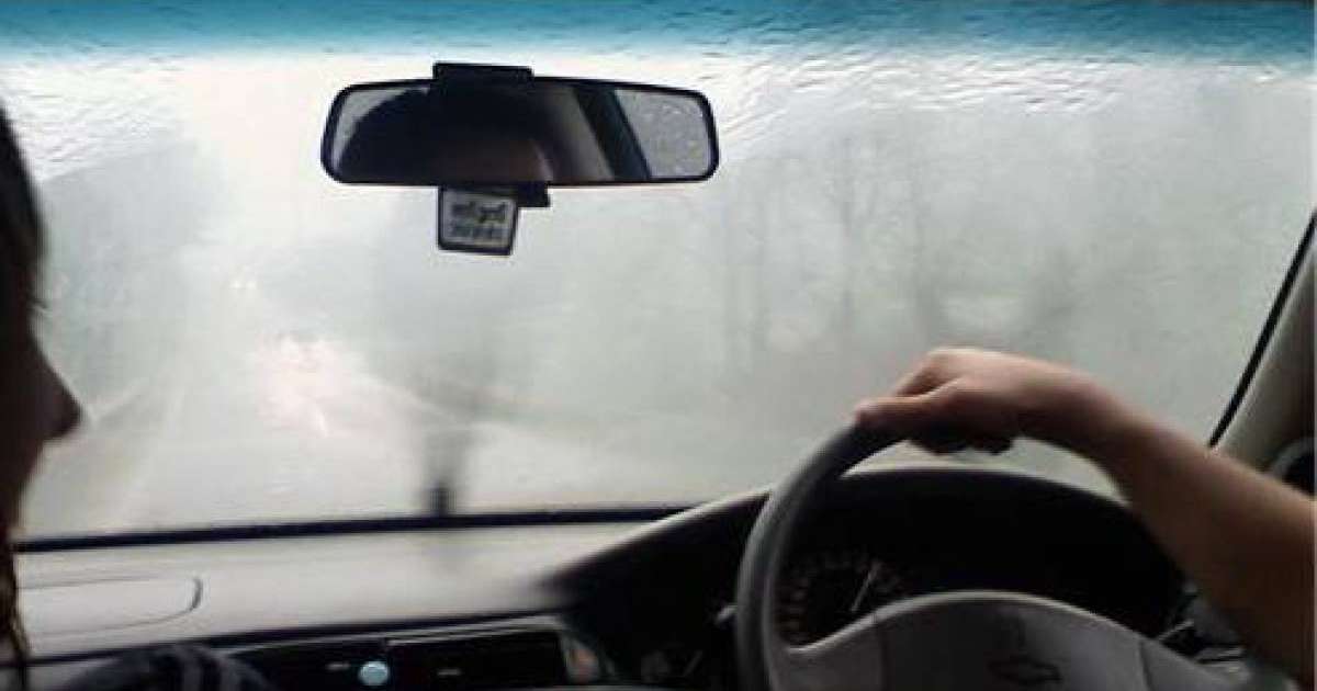 Көлік әйнектерінің булануынан қалай құтылуға болады?