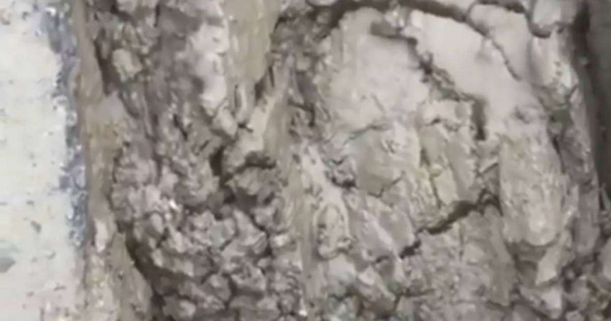 15:17Страшный, қорқынышты. "Тесік" көше жас қыздың жағасын ұстатты