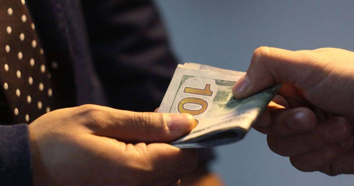 Күрес күшейгенмен жемқорлық дес бермей тұр