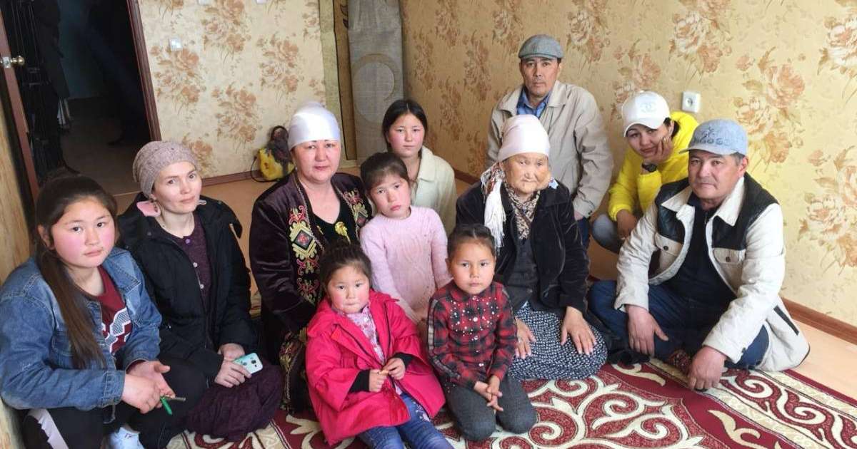 Ақтауда темір вагонды паналап келген көпбалалы отбасыға пәтер сыйлады