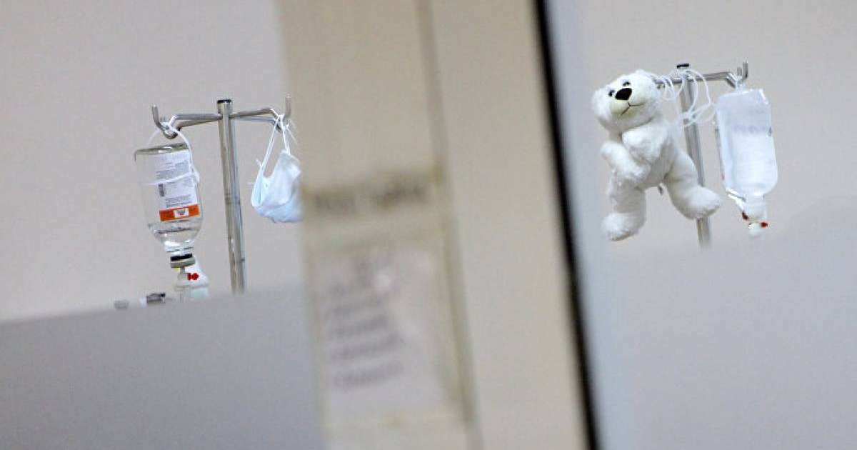 басынан жарақат алған бала ауыр халде жатыр