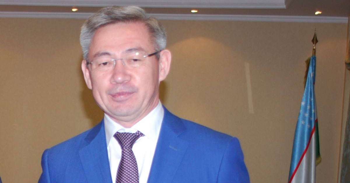 Назарбаев "қаржы жымқырды" деп күдікке ілінген елшіні қызметтен босатты