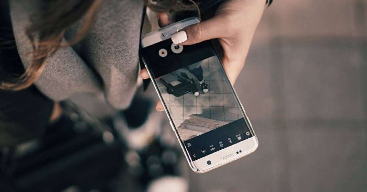 Құрылыс алаңына ерекше селфи жасауға барған оқушыларды зорлап кетті