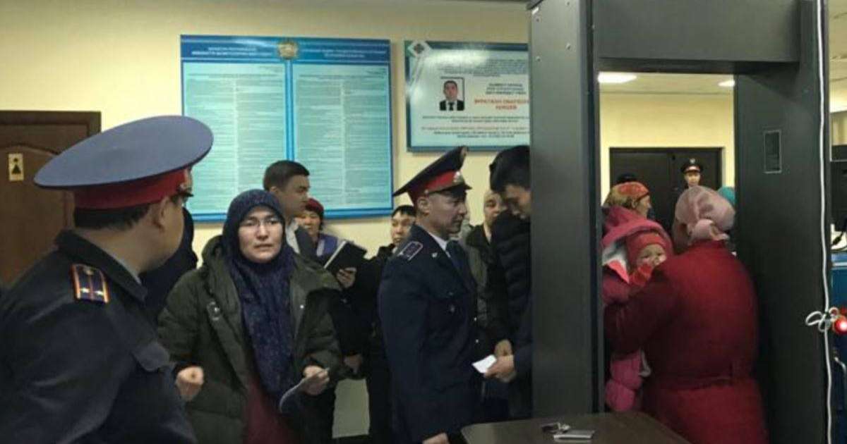 Шымкент әкімі көп балалы аналармен кездесуге шықпады