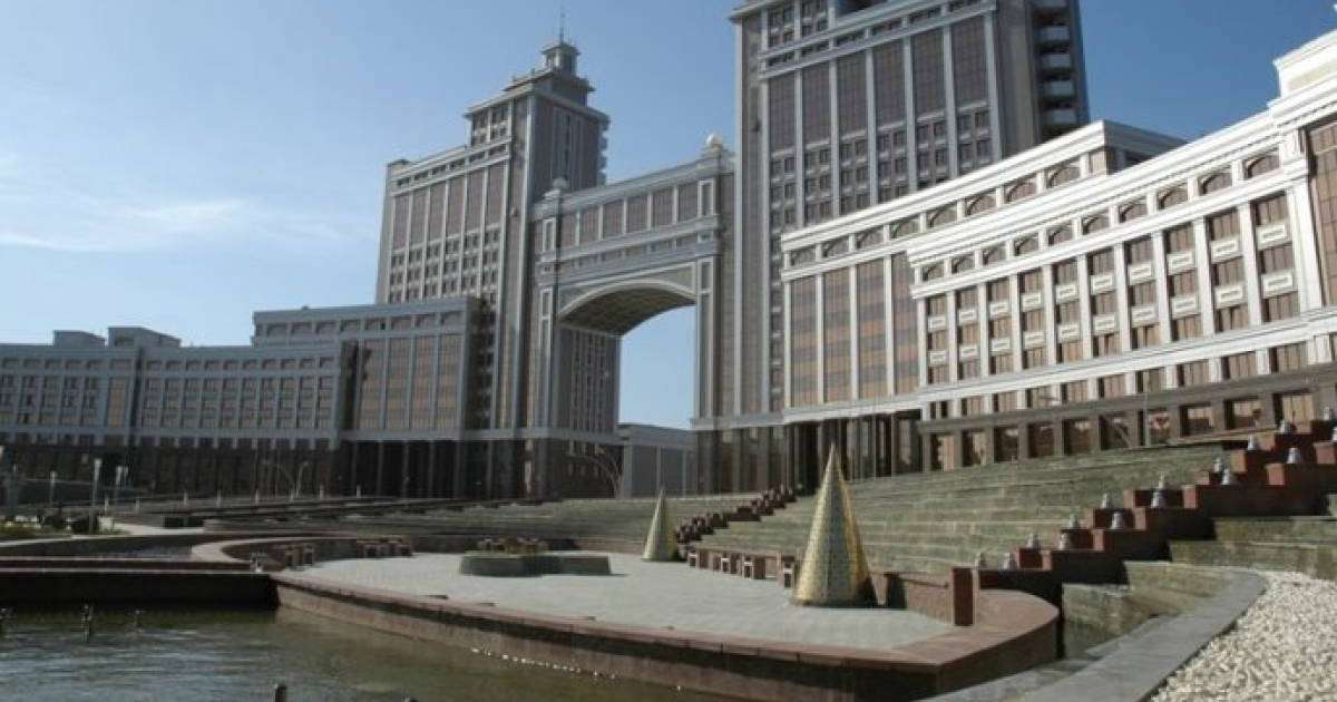 Назарбаев бірқатар министрліктерді біріктірді