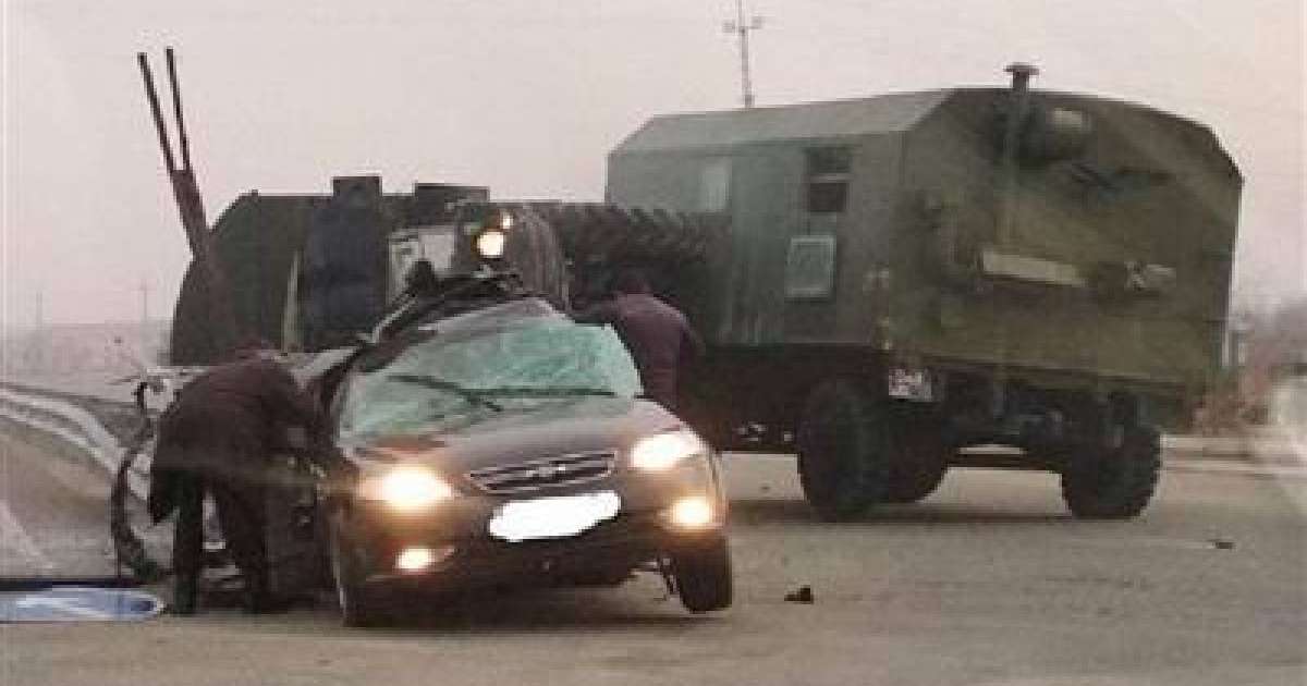 Автомобиль әскери жүк көлігімен соқтығысып, 3 адам қаза тапты