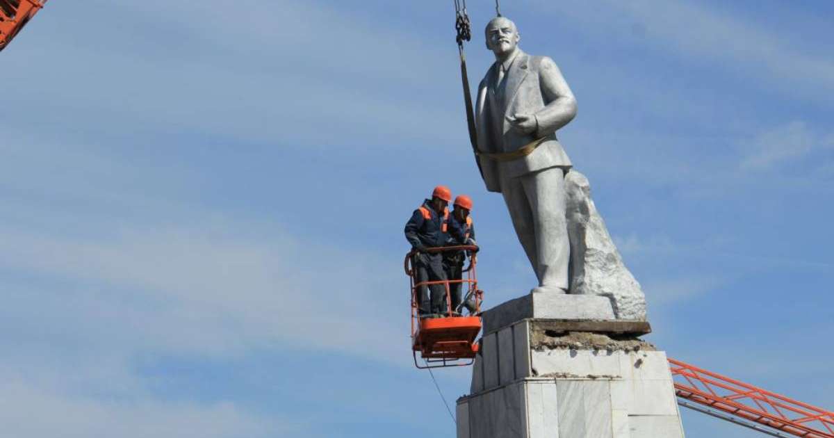 Беларусьте бірінші рет Ленин ескерткіші жойылды