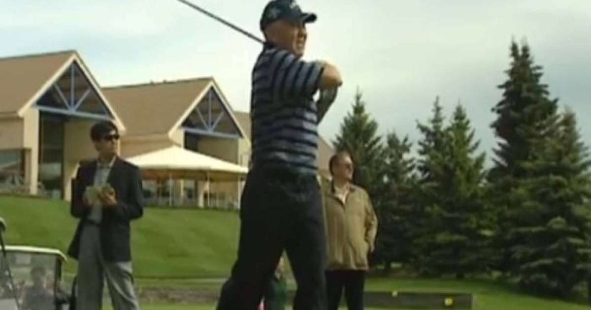 Нұрсұлтан Назарбаев гольфті қалай ойнайды