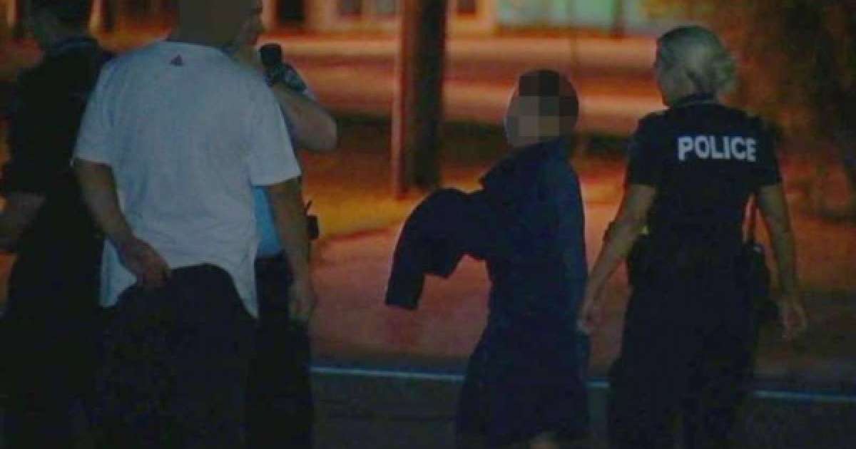 Әкесінің тапаншасымен ойнаған бала қарындасын атып алған