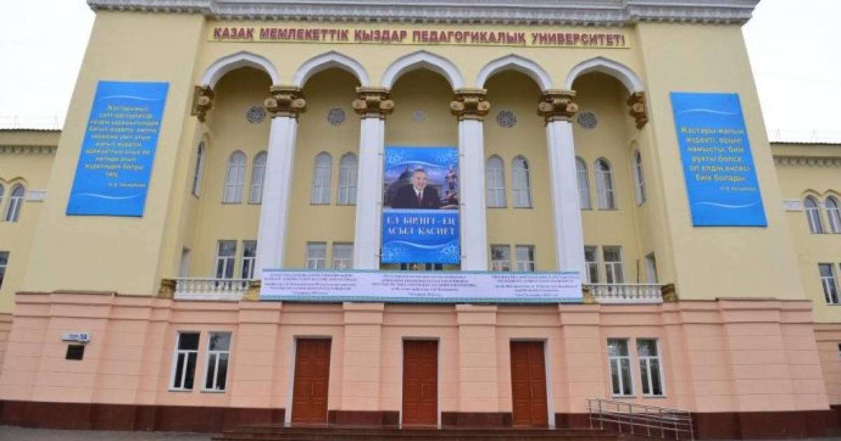 Асанәлі Әшімовтің театры жаңа қойылымын сахналады