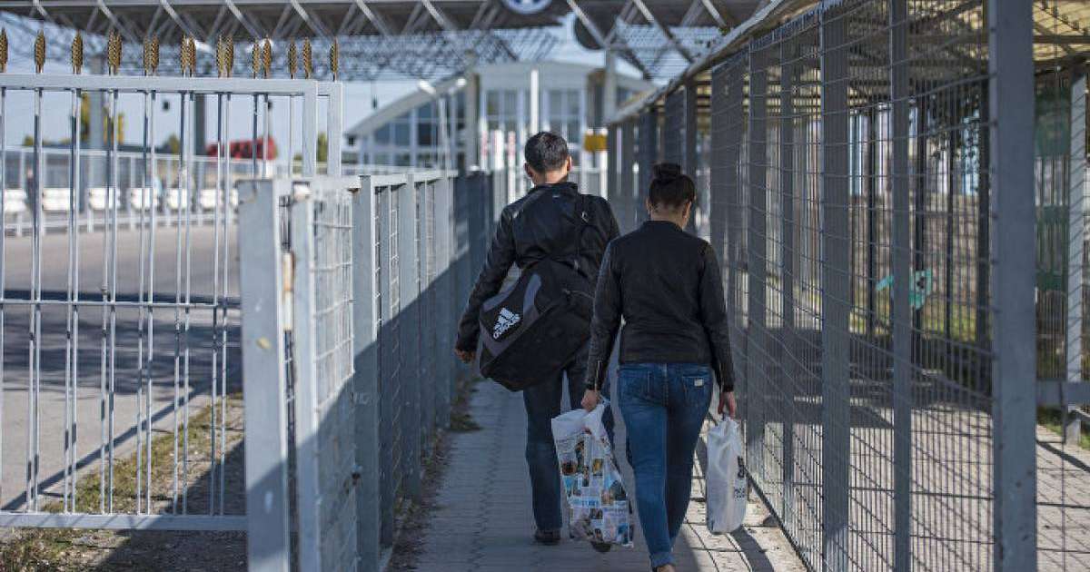 20-дан астам кеден қызметкеріне пара алды деген айып тағылды