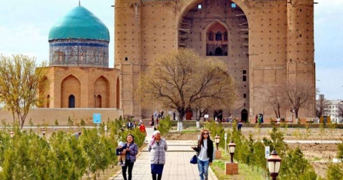 Ясауи кесенесі маңынан адам сүйектері табылды: мамандар мәлімдеме жасады