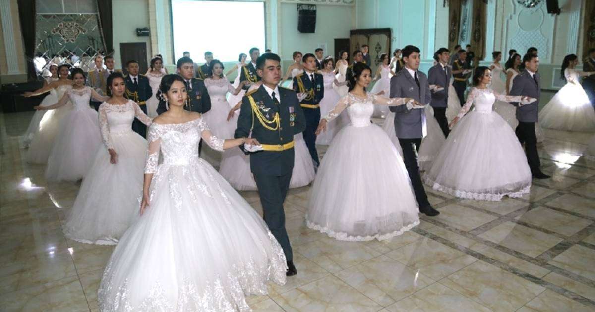 Офицер — әскер абыройы |