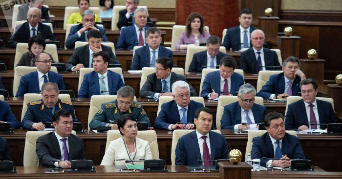 Тоқаев алғаш рет үкіметтің кеңейтілген отырысын өткізіп жатыр