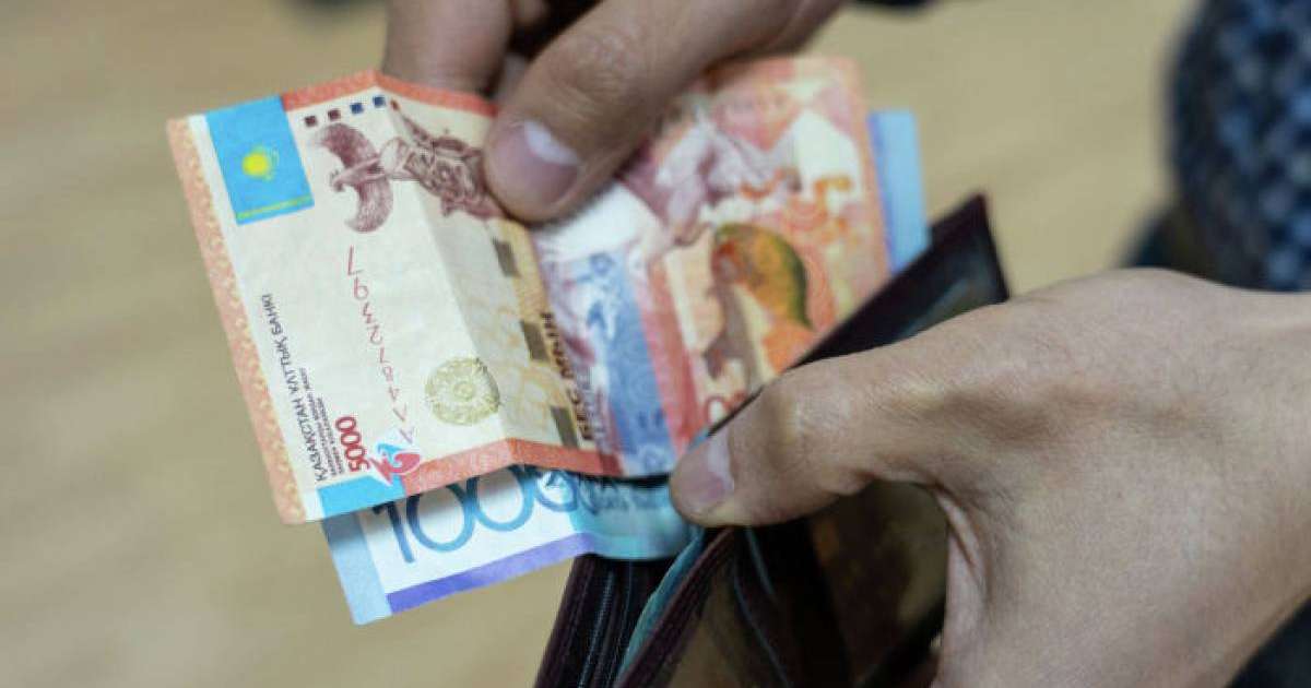 Үш қабатты коттеджі барлар да 21 мың алған: Сапарбаев шұғыл тапсырма берді