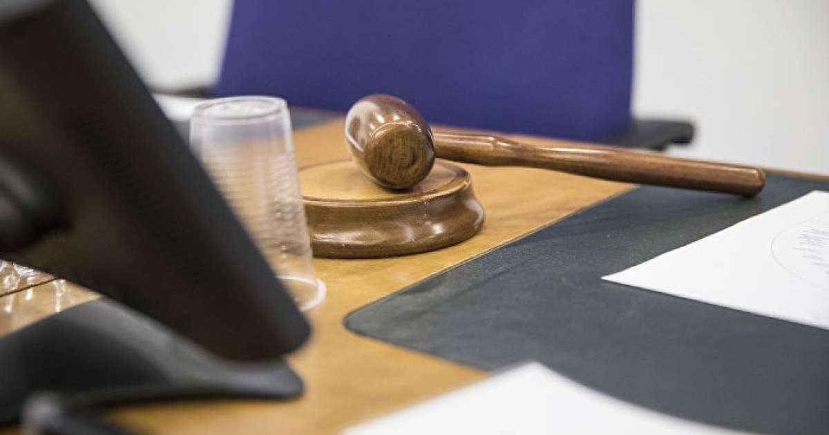 Сауд Арабиясы ханшайымы сантехникке ойына келгенін істегені үшін сотталып жатыр