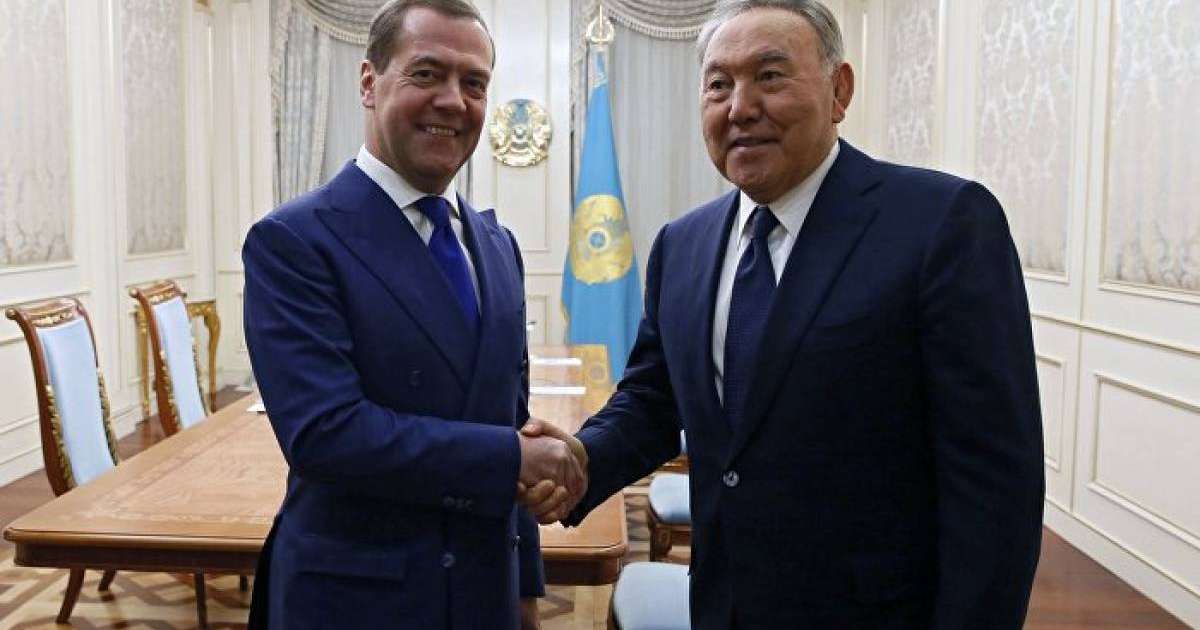 Дмитрий Медведев Нұрсұлтан Назарбаевқа хат жолдады