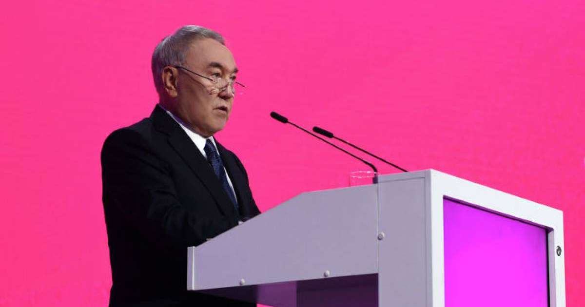 Назарбаев президенттік өкілеттігін неге тоқтатқанын түсіндірді