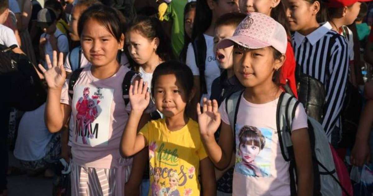 Арыстық 340 оқушы жазғы лагерге кетті