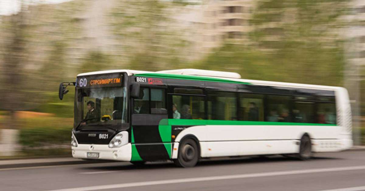 Нұр-Сұлтанда автобус адамдарды қағып кетті