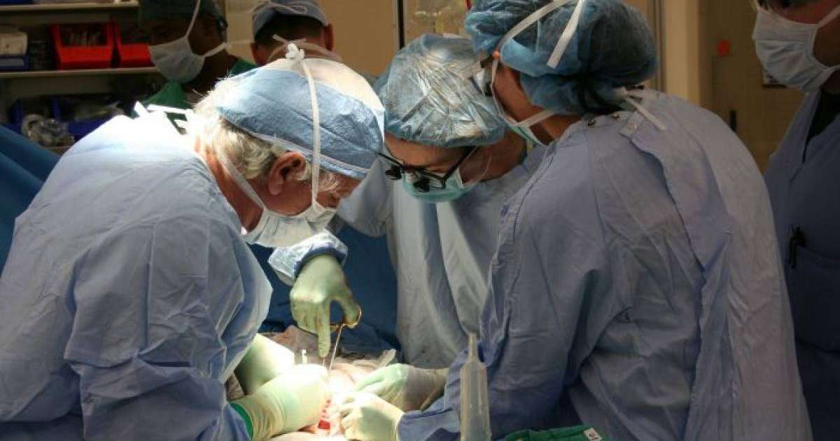 Тоқаев қатерлі ісікті емдейтін бірегей қондырғы туралы айтты