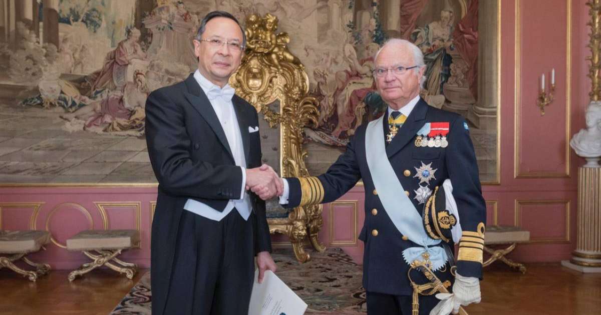 哈萨克斯坦大使向瑞典国王递交国书