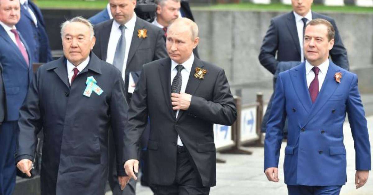 Нұрсұлтан Назарбаев Мәскеудегі әскери парадта болды