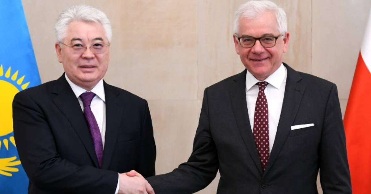 哈萨克斯坦和波兰外长在华沙举行会晤