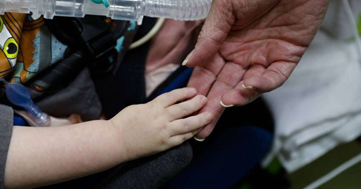 Шымкентте 3 жасар қыз бензин ішіп қойды