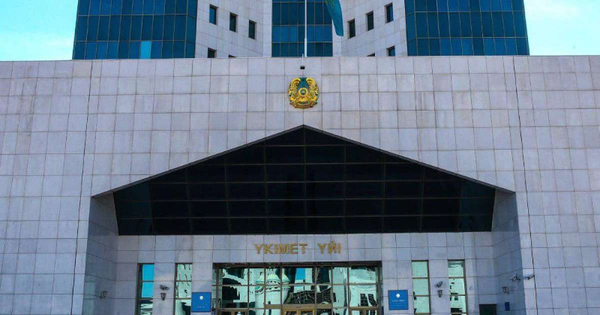 政府总理就谢列梅捷沃机场空难向梅德韦杰夫致慰问函