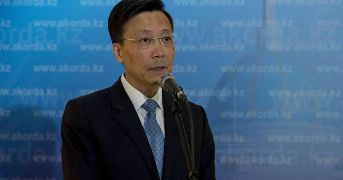 Қытай елшісі Жаңаөзенде митингке шыққандарға