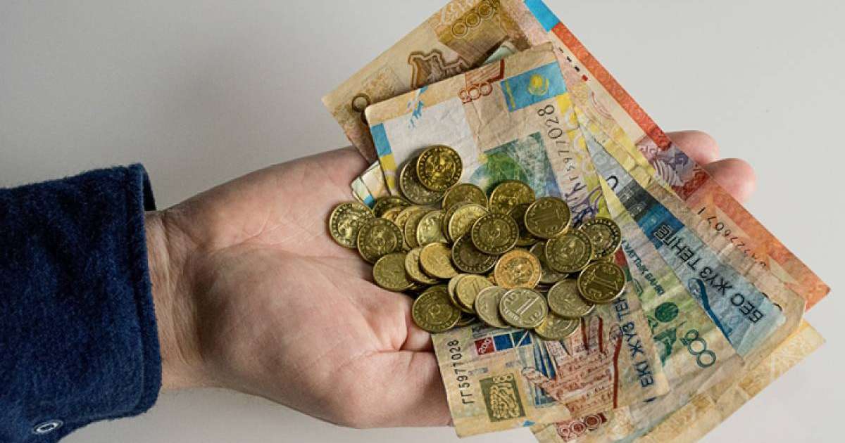 «390 млн теңгенің орнына тиын-тебен бере салды»: қазақ жұмысшыларын алдаған кім?