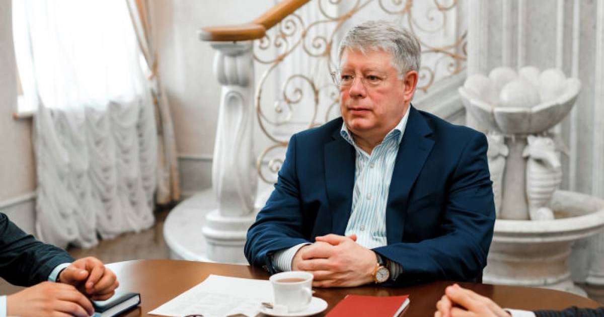 Ресейдің Қазақстандағы елшісі қандай кітаптар оқиды