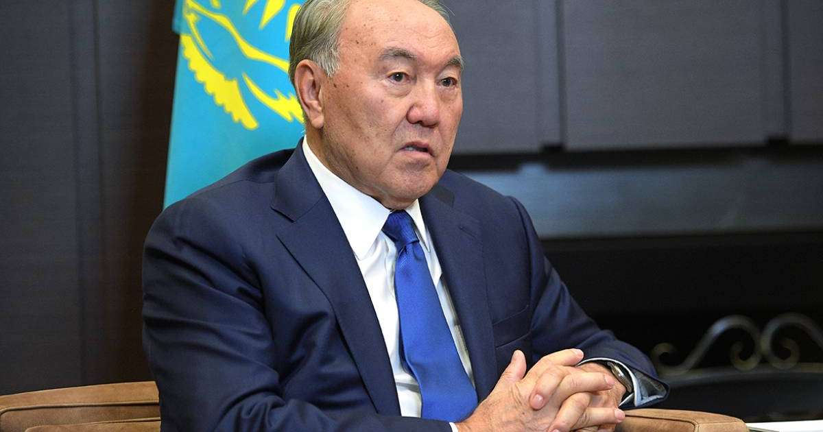 Назарбаев: Әкімдікті басып алмақ болды. Қарулы күштерге жүгінбеске амал қалмады