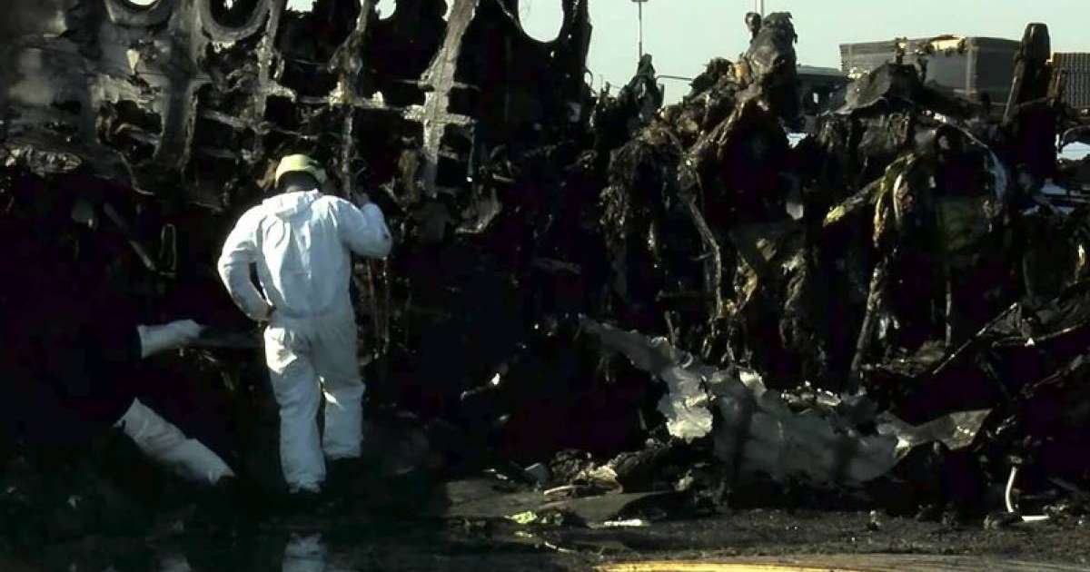 俄侦查委员会分析谢列梅捷沃飞机失事几大可能