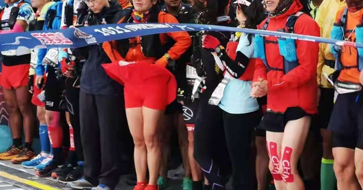 Ішінде қазақ спортшысы бар: Қытайда далалық марафон барысында 21 адам өлген