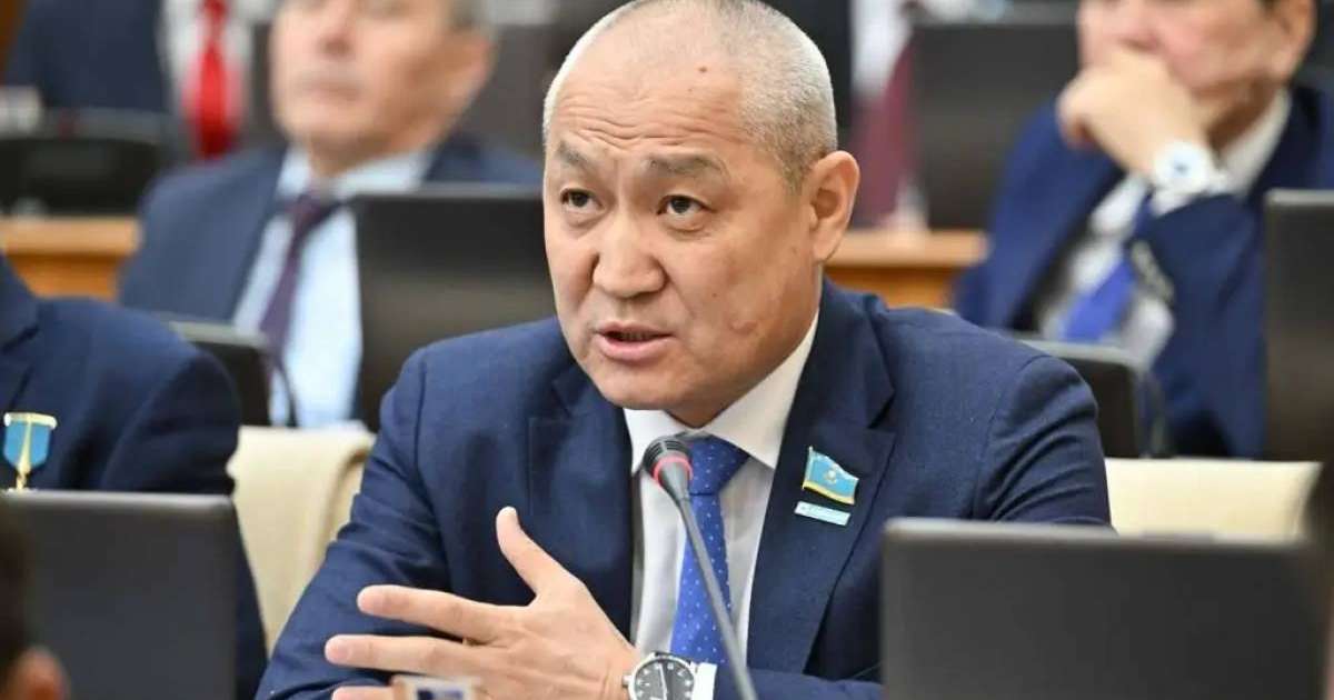 Жұмысшы мамандықтардың мәртебесін көтеру керек - Еділ Жаңбыршин