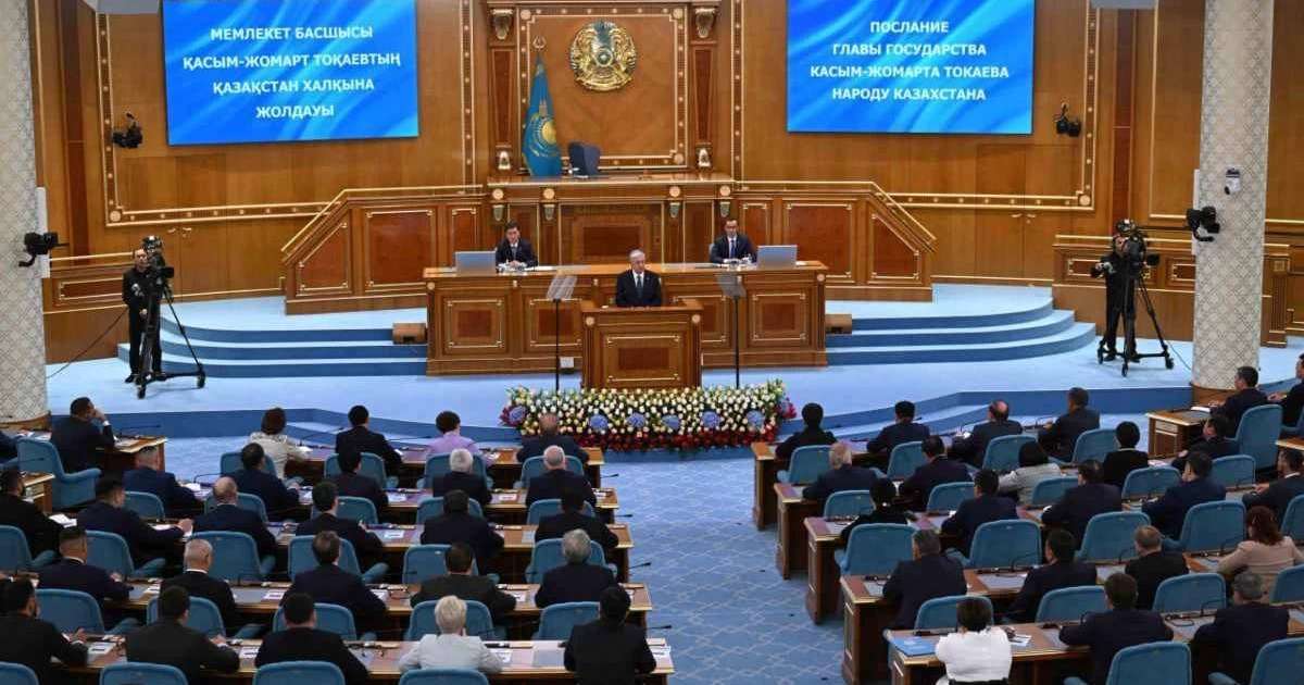 Тоқаев салық саясатын тұрақтандыруды тапсырды