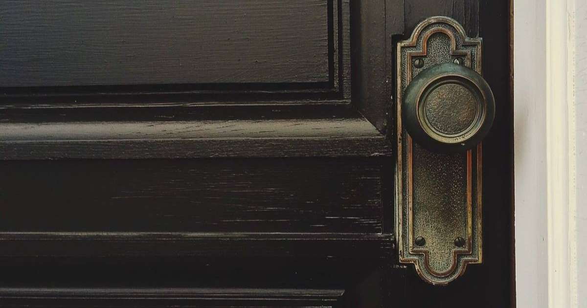 27 жыл бойы қамауда ұстаған: ерлі-зайыптылардың қылмысы әшкере болды