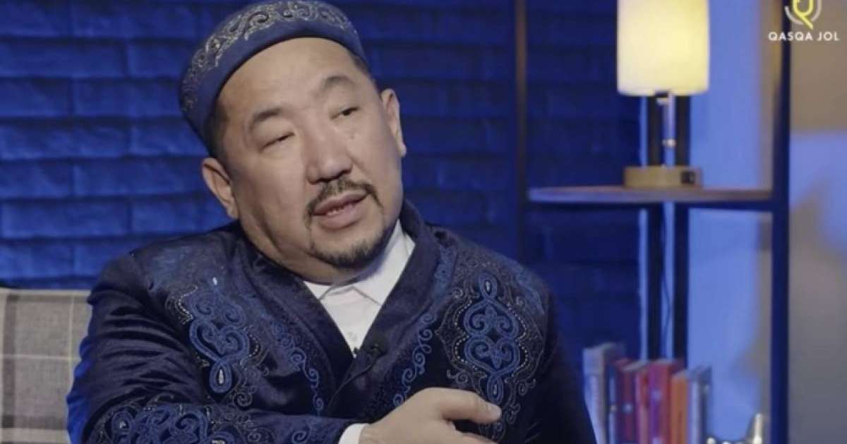 Қара киінгендерге көз үйренгенше, жалаңаштанғандарға көз тез үйреніп кетті — Нұрлан имам