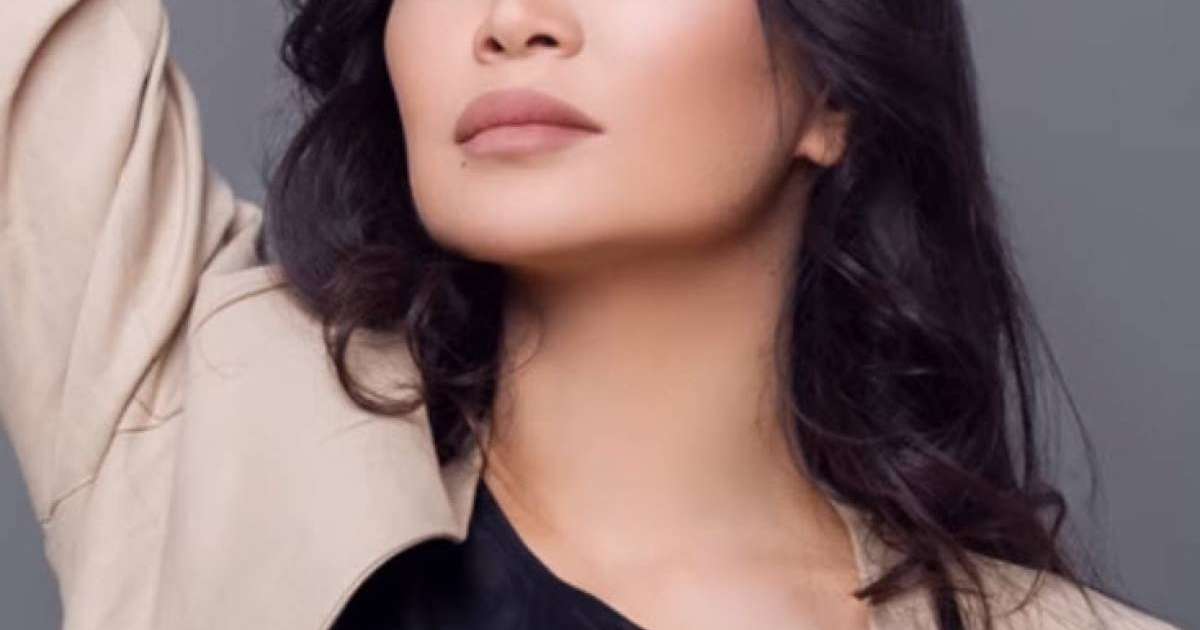 Скачать Мектебім Айкерім Қалаубаева (2019) текст песни