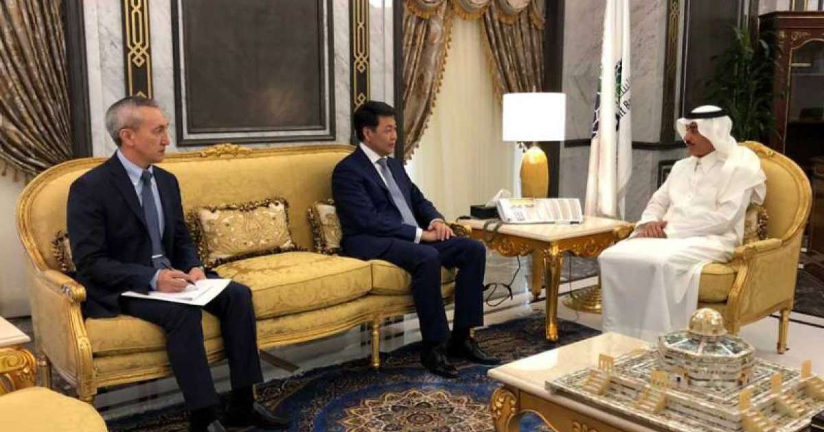 哈萨克斯坦与伊斯兰合作开发银行继续扩大双边合作