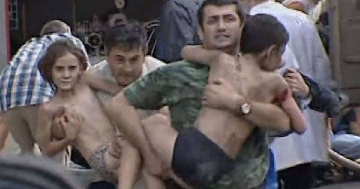 Күллі әлемді күңіренткен трагедия: Беслан мектебіндегі теракт